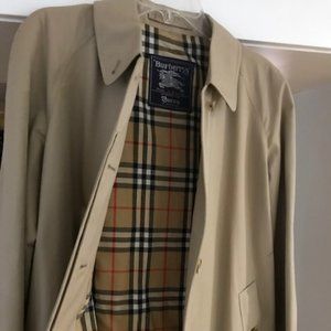 Vintage Women's Burberry Trench Coat Size 12